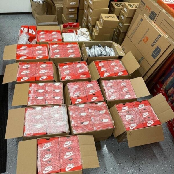 Great Wholesale Nike Sneakers - Bulk Pallet Liquidation